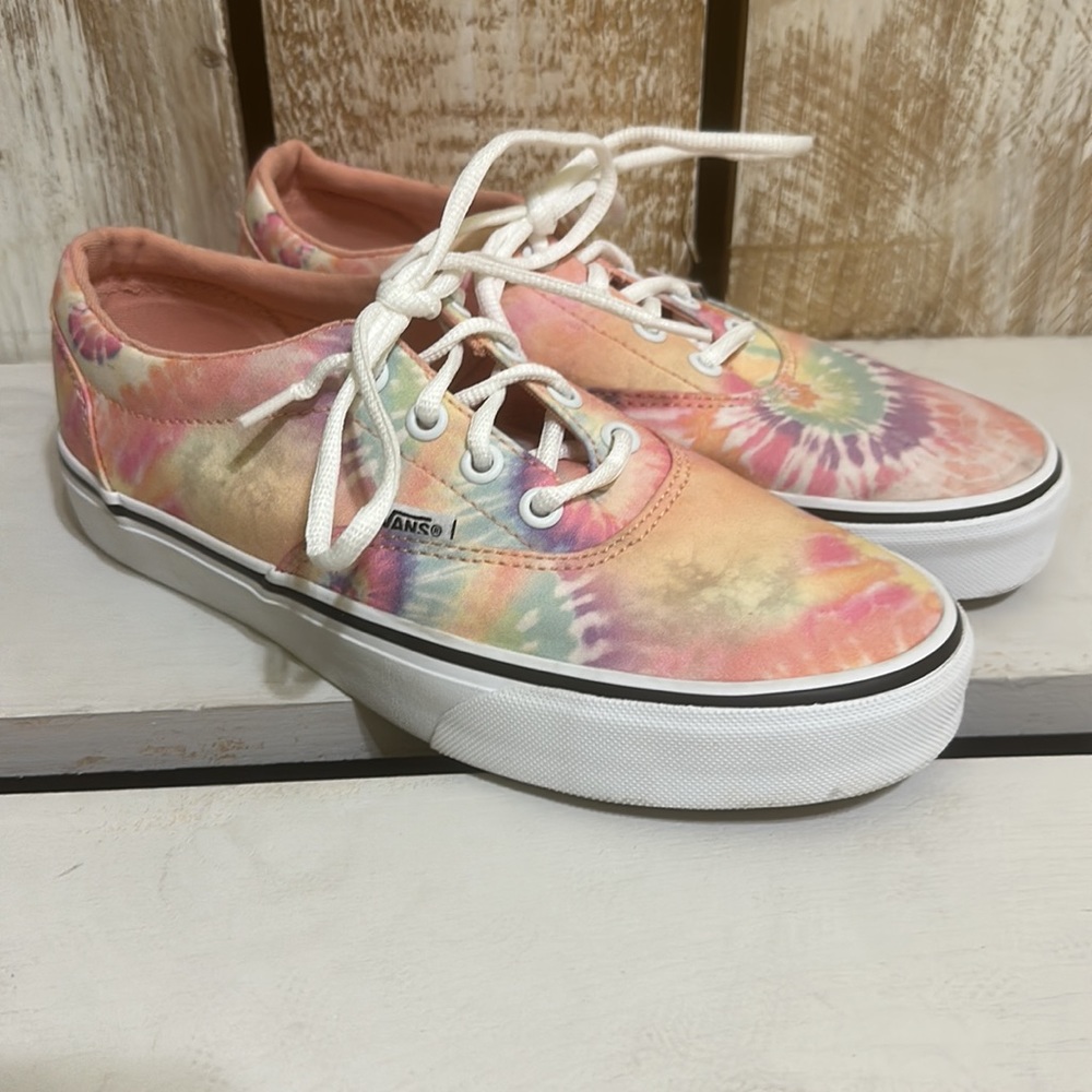 Vans - Picture 2 of 5